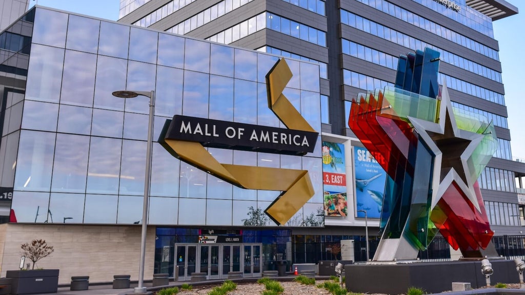 18-year-old man charged in Mall of America attack plot to make court appearance — WCCO / CBS Minnesota, Edina Community news