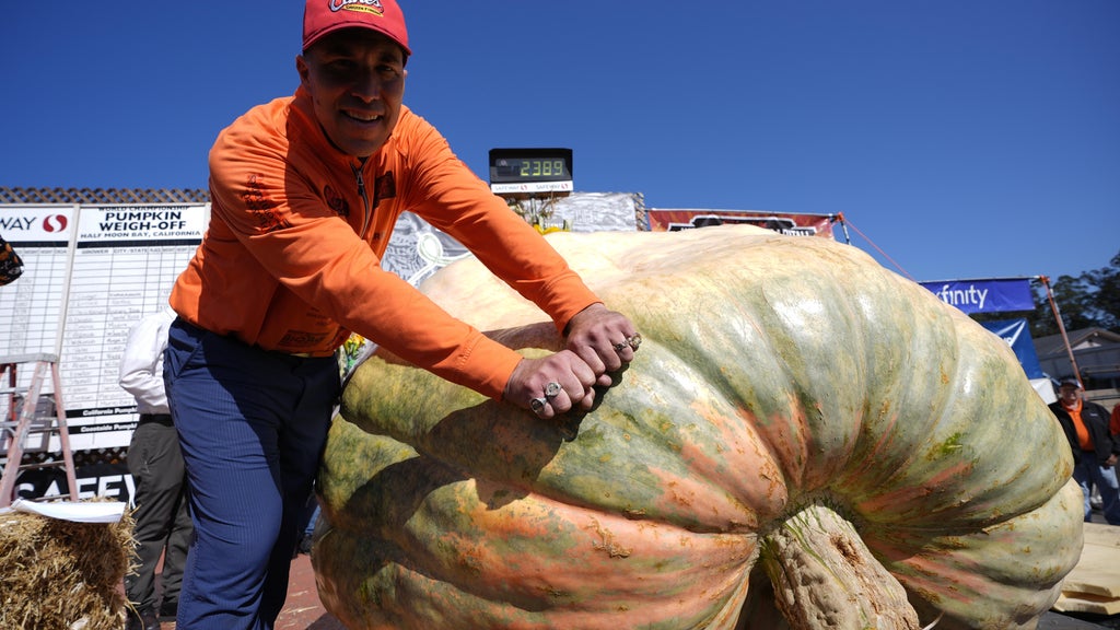 Anoka County pumpkin grower wins California title for 5th time in 7 years — WCCO / CBS Minnesota, Edina Arts news