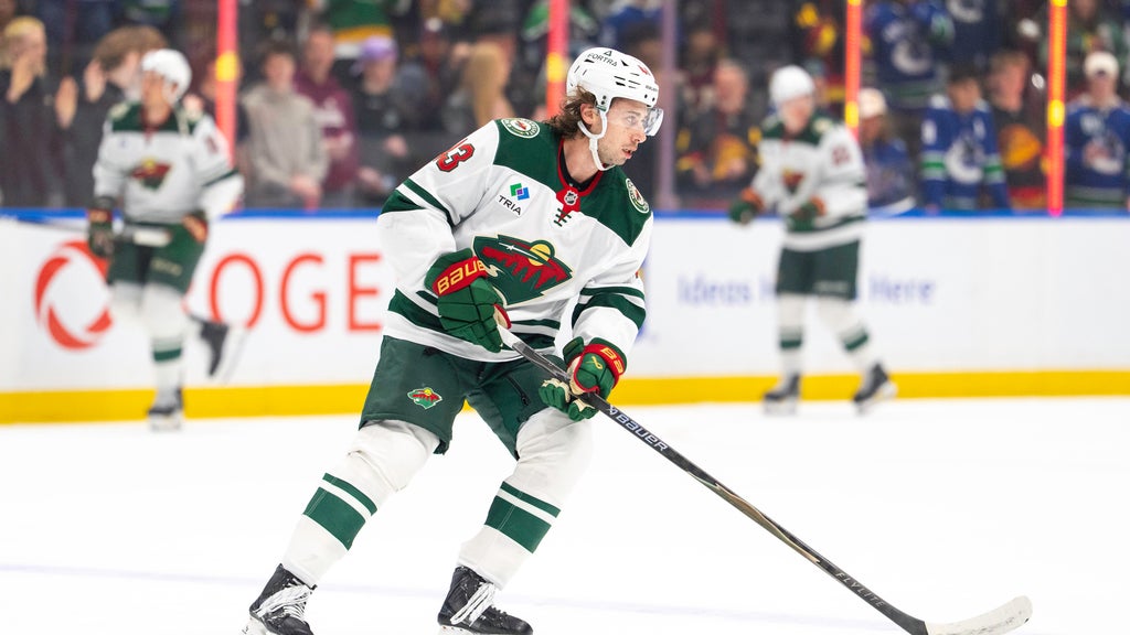 Quinn Hughes has goal, assist in his Vancouver return in Wild's 4-2 victory — WCCO / CBS Minnesota, Edina Sports news