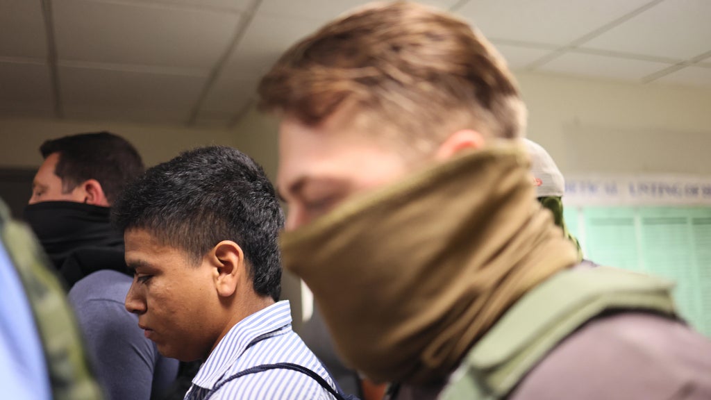 DOJ sues St. Paul and Portland, Oregon, over mask and ID requirements for federal officers — WCCO / CBS Minnesota, Edina Government news