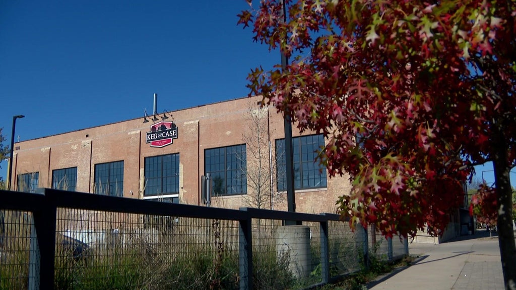 Boxing gym, bar brings new life to former Schmidt Brewery site in St. Paul — WCCO / CBS Minnesota, Edina Real Estate news