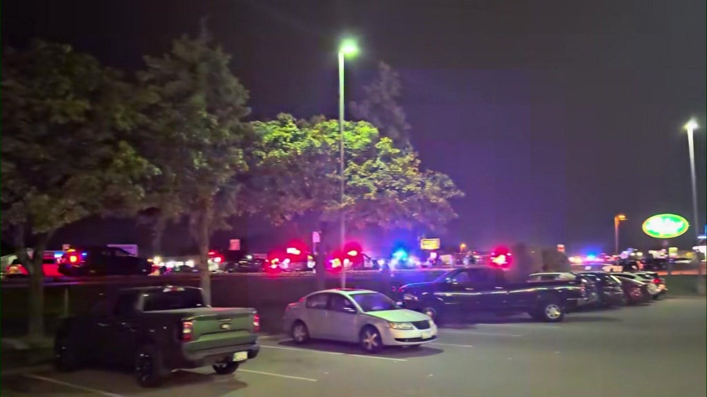 Police respond to Osseo High School after several fights break out at end of football game — WCCO / CBS Minnesota, Edina Schools news