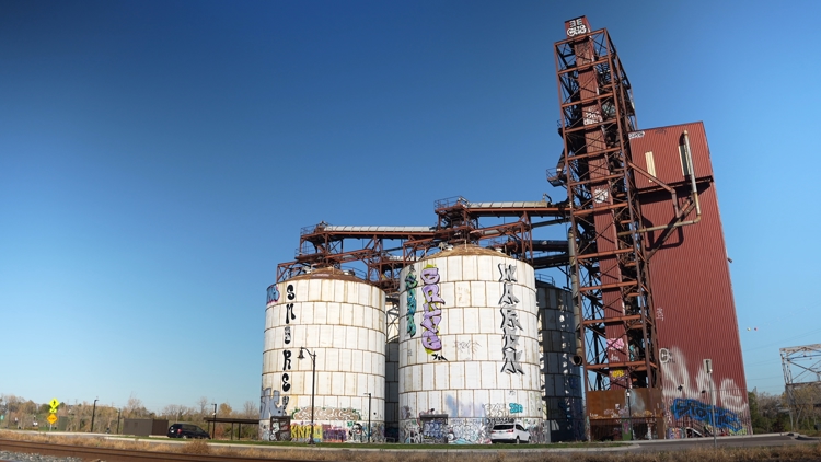 Chicago law firm looking into injuries at abandoned grain elevators in Minneapolis — Edina Community news