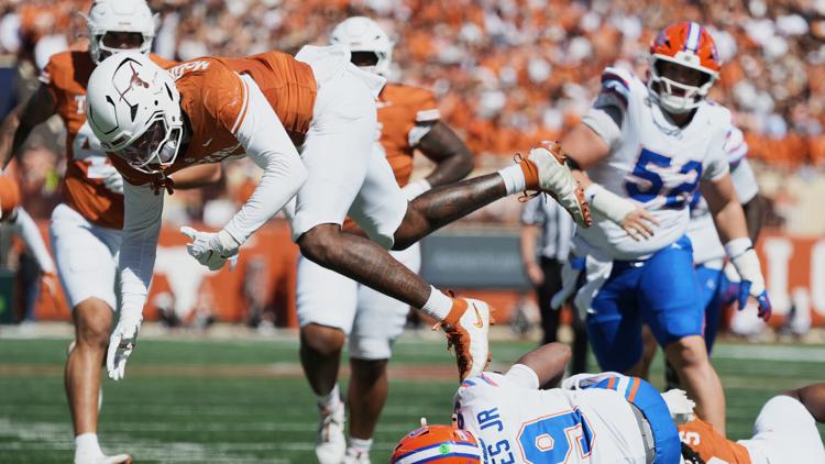 Good fortune continues to flip for No. 7 Texas after upset loss to Florida — KENS 5 (San Antonio), Edina Sports news