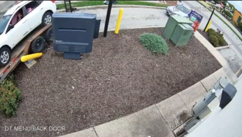 Watch: Driver towing vehicle crashes in Taco Bell drive-thru — FOX 9, Edina Community news