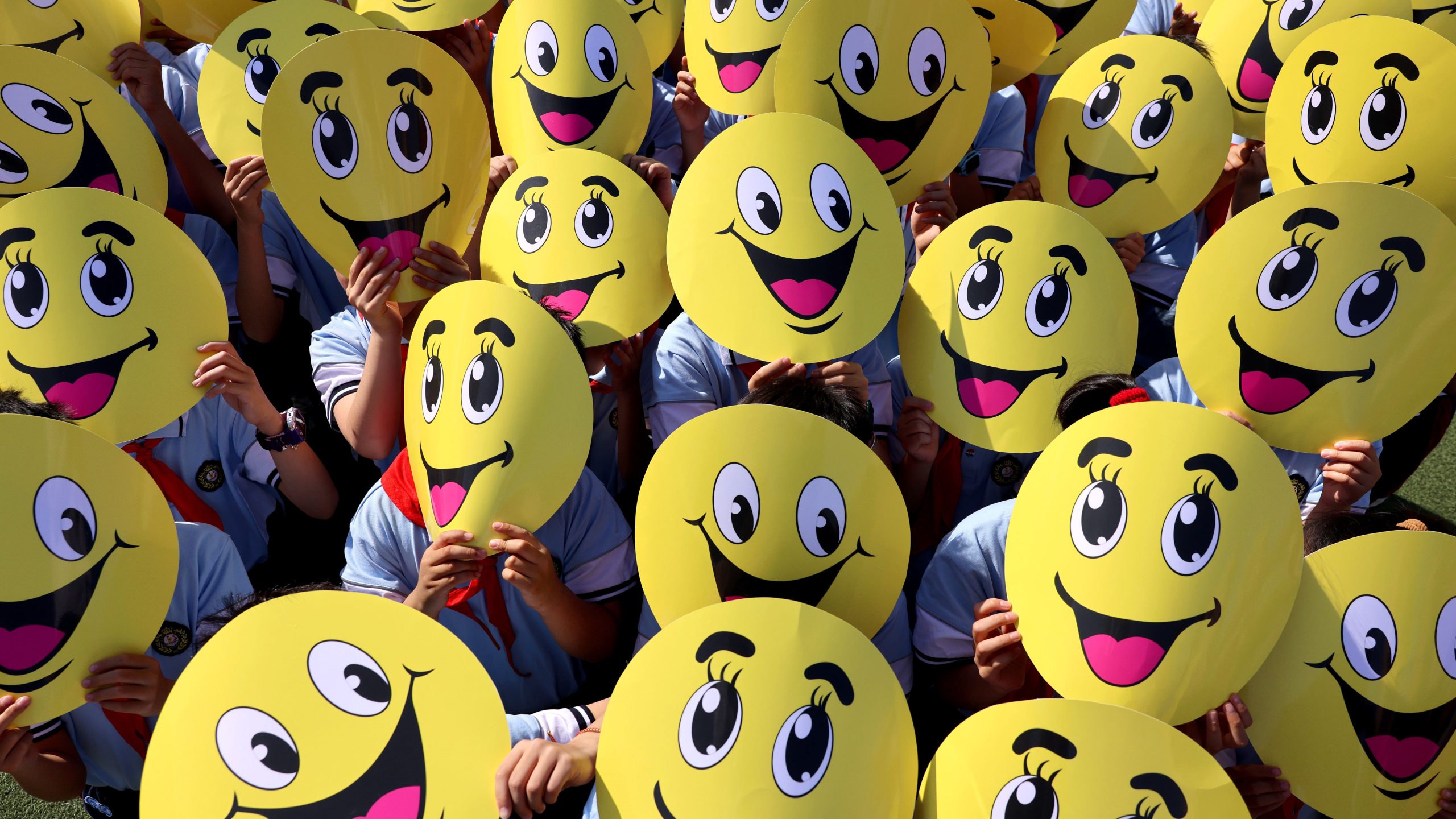 Want to improve your mood and your health? Smile more often, experts suggest — FOX 9, Edina Health news