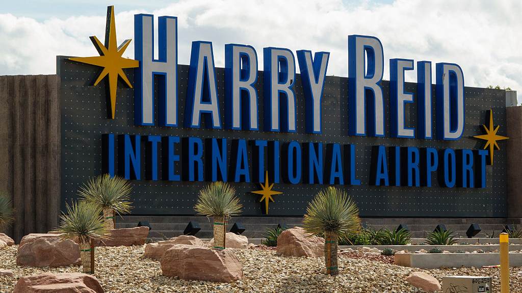 Private jet runs off Vegas runway and crashes into airport fence — FOX 9, Edina Community news