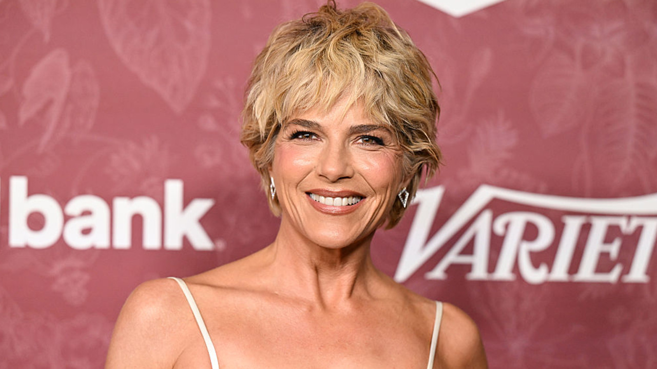 Selma Blair arrested, taken to hospital after allegedly attacking flight attendants — FOX 9, Edina Health news